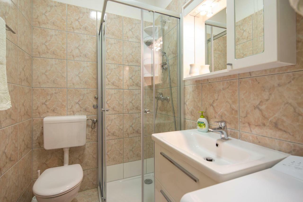 Vila Niko Apartment Makarska Bagian luar foto
