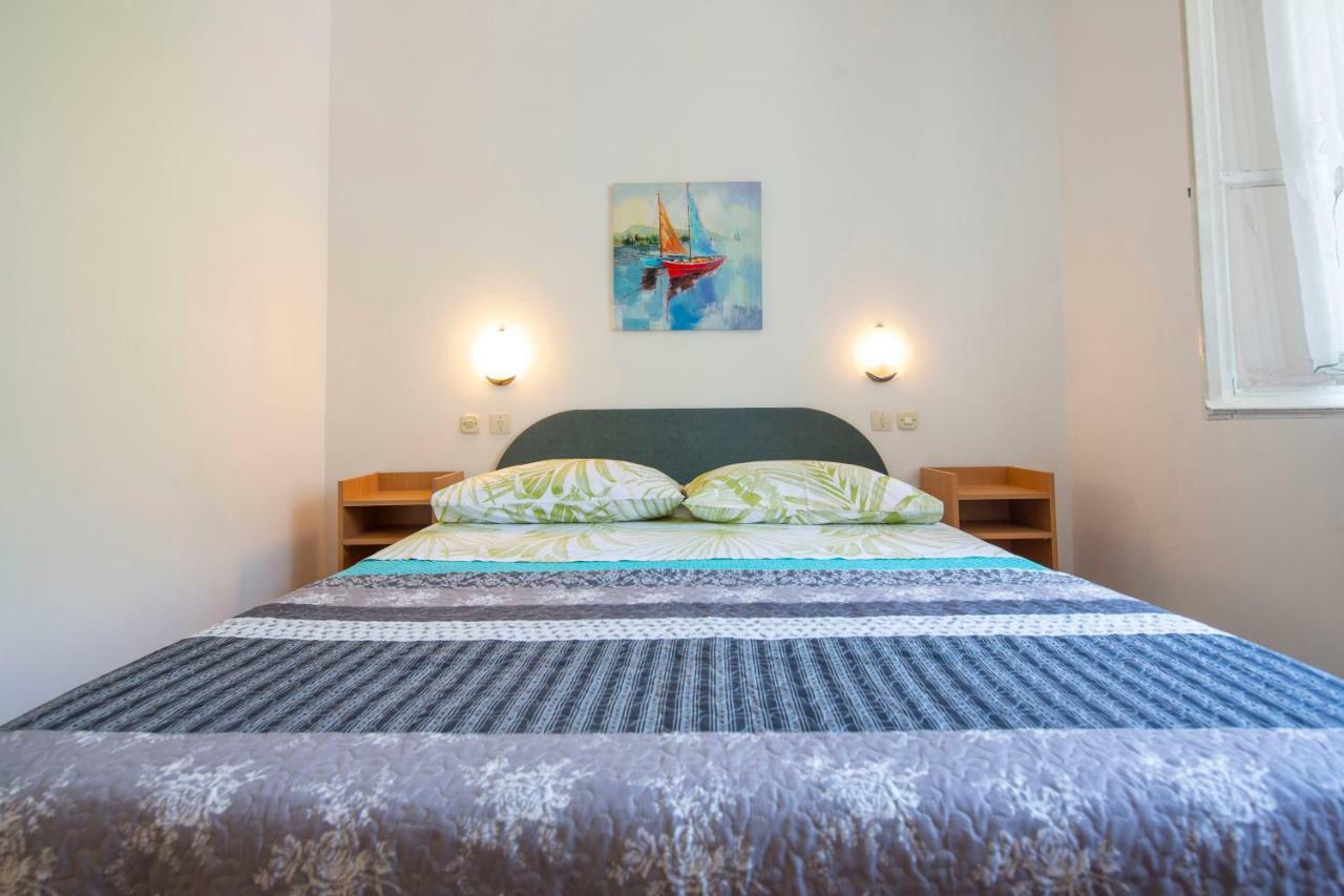 Vila Niko Apartment Makarska Bagian luar foto