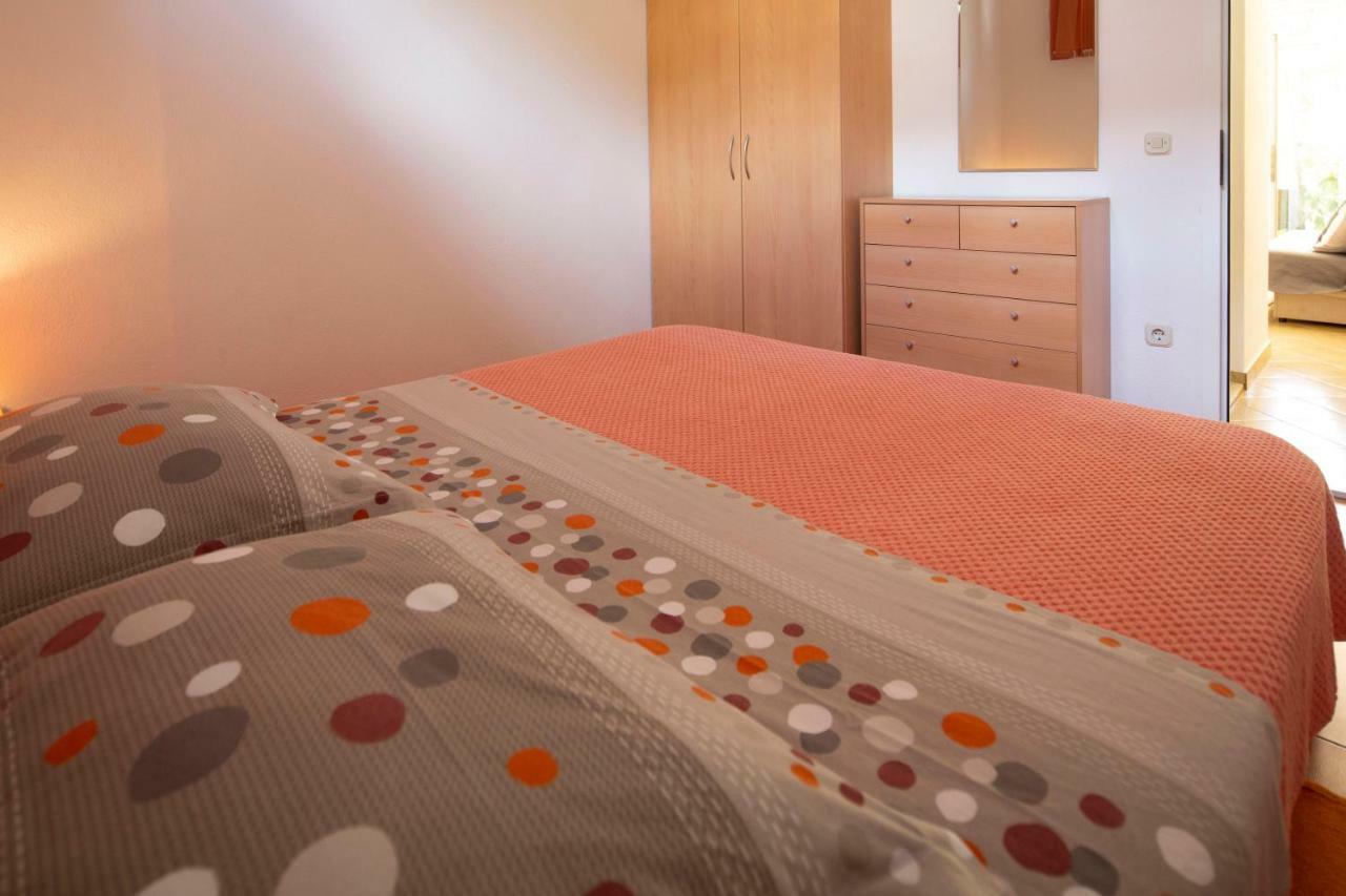 Vila Niko Apartment Makarska Bagian luar foto